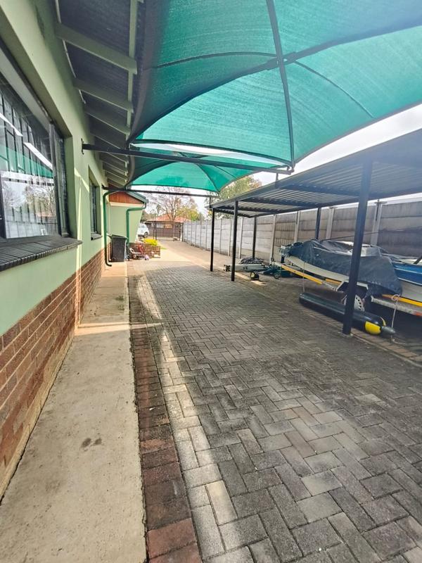 3 Bedroom Property for Sale in Booysens Gauteng