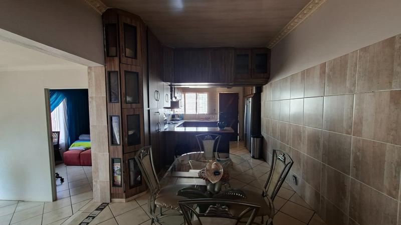 4 Bedroom Property for Sale in Booysens Gauteng