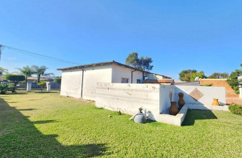 4 Bedroom Property for Sale in Booysens Gauteng