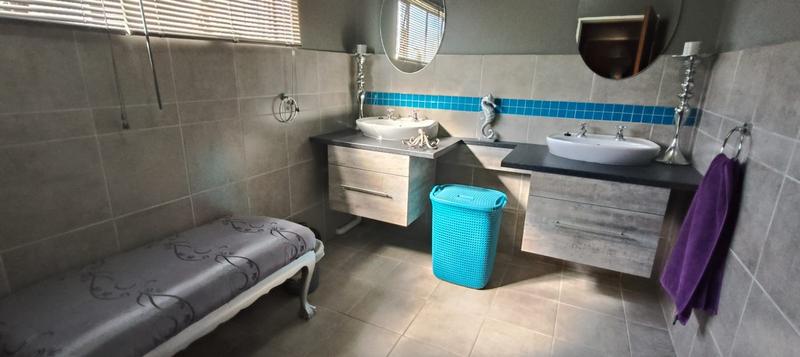 4 Bedroom Property for Sale in Booysens Gauteng