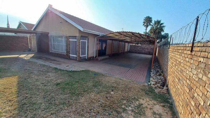 3 Bedroom Property for Sale in Booysens Gauteng