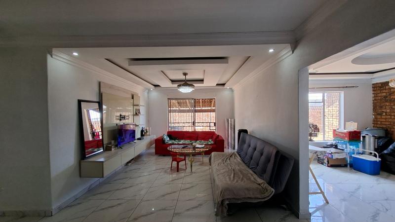 4 Bedroom Property for Sale in Booysens Gauteng