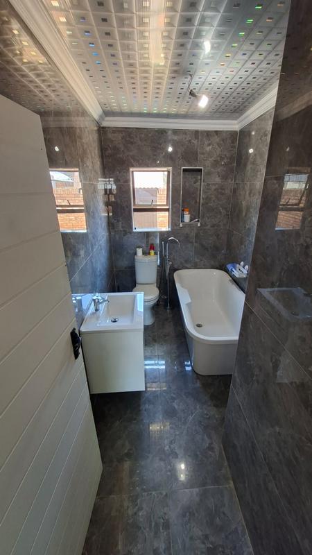 4 Bedroom Property for Sale in Booysens Gauteng