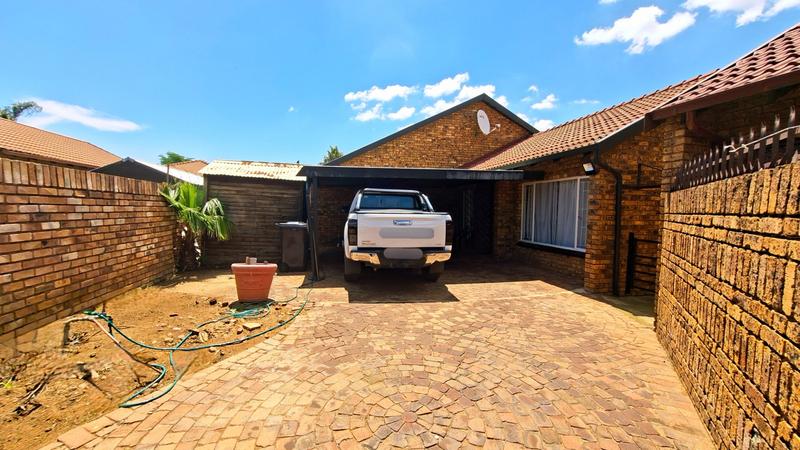 4 Bedroom Property for Sale in Booysens Gauteng
