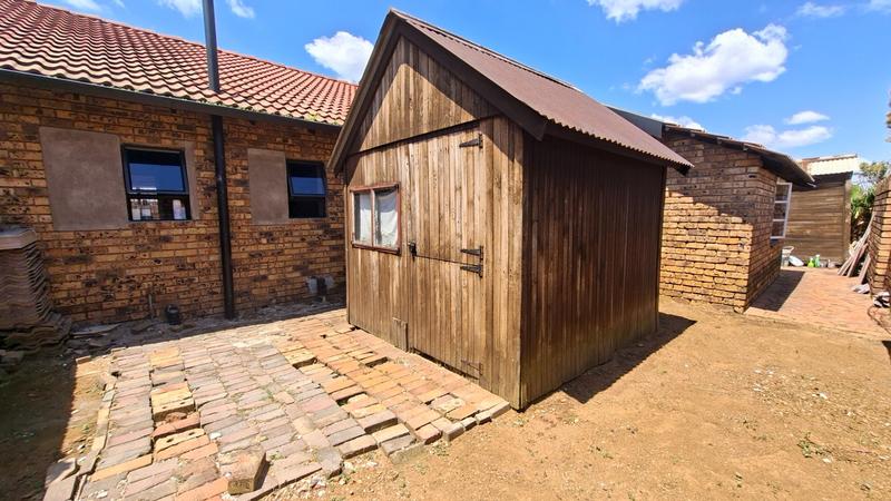 4 Bedroom Property for Sale in Booysens Gauteng