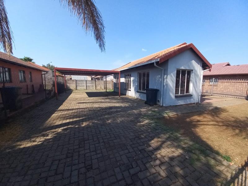 2 Bedroom Property for Sale in Danville Gauteng