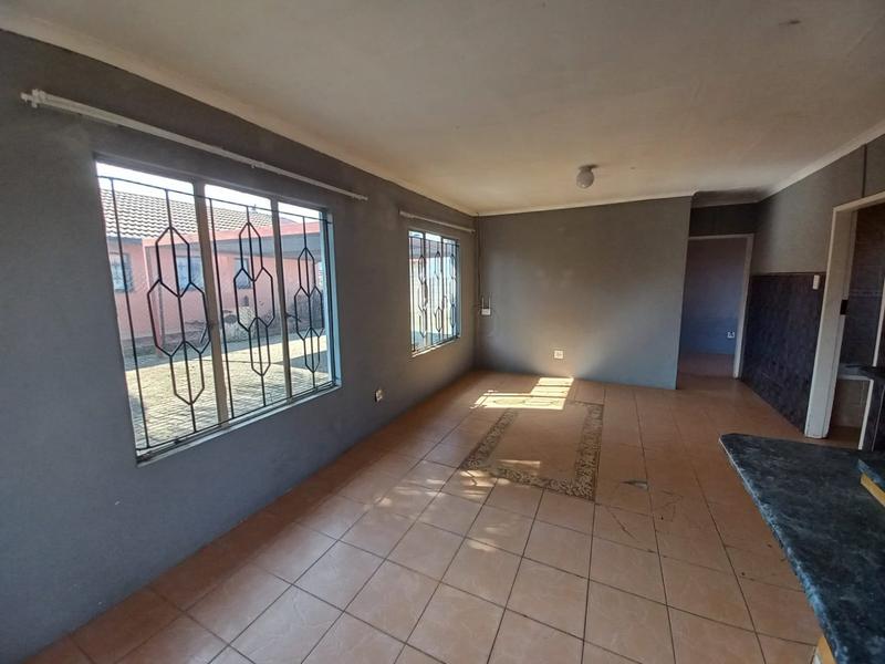 2 Bedroom Property for Sale in Danville Gauteng