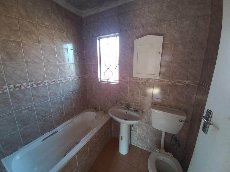 2 Bedroom Property for Sale in Danville Gauteng