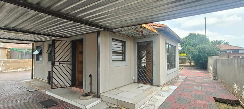 2 Bedroom Property for Sale in Danville Gauteng