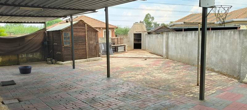 2 Bedroom Property for Sale in Danville Gauteng