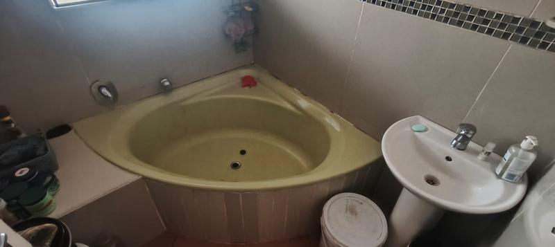 2 Bedroom Property for Sale in Danville Gauteng