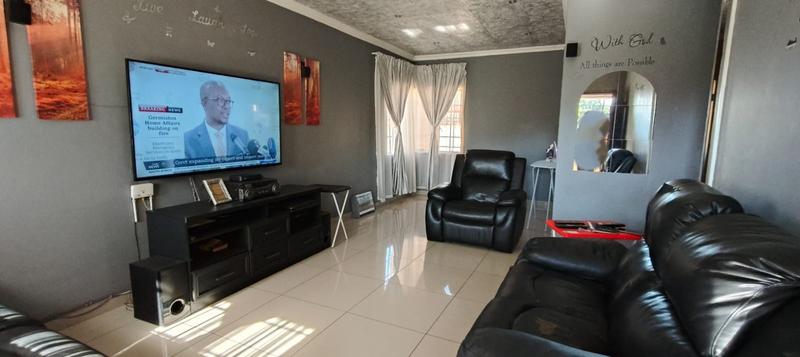 2 Bedroom Property for Sale in Elandspoort Gauteng