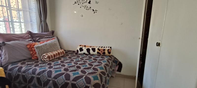 2 Bedroom Property for Sale in Elandspoort Gauteng