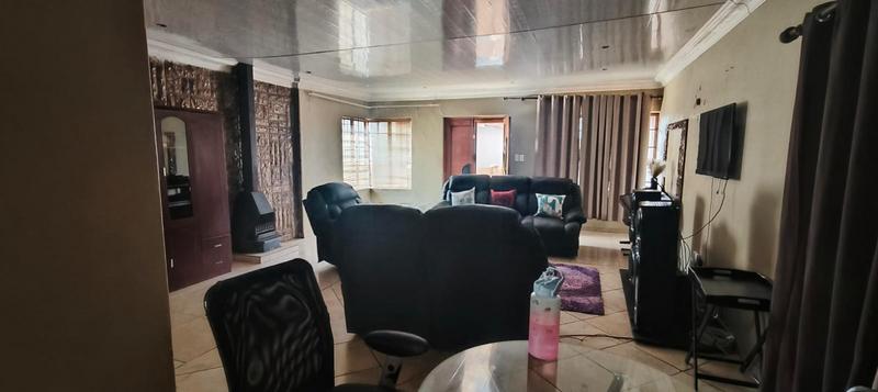 3 Bedroom Property for Sale in Elandspoort Gauteng