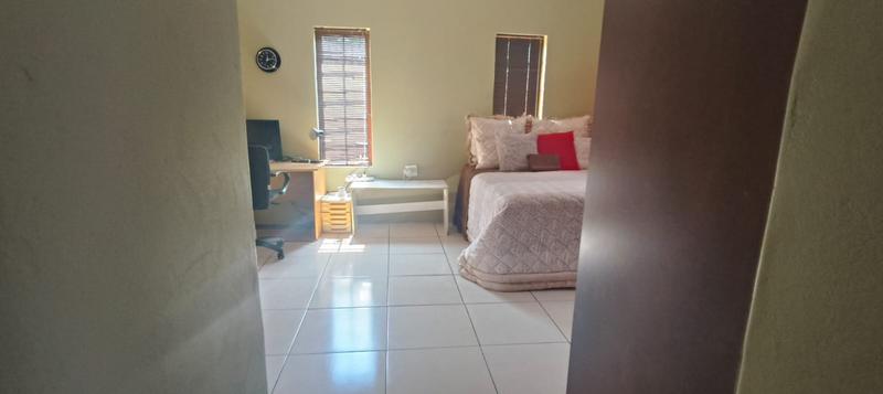 3 Bedroom Property for Sale in Elandspoort Gauteng