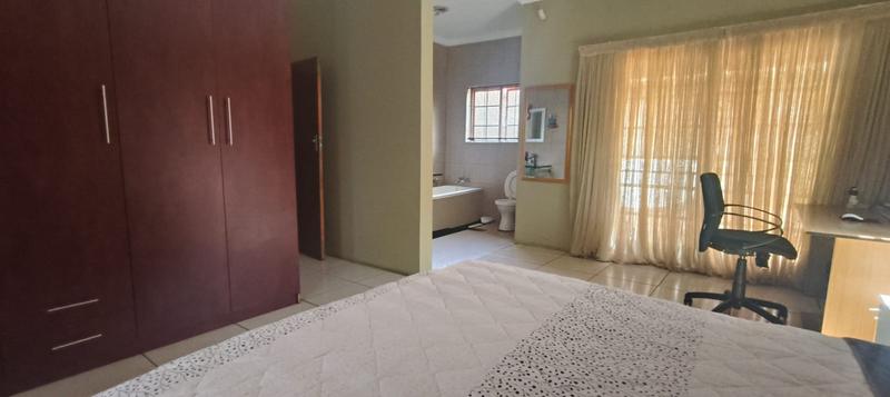 3 Bedroom Property for Sale in Elandspoort Gauteng
