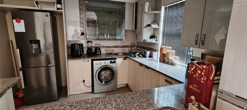 3 Bedroom Property for Sale in Elandspoort Gauteng