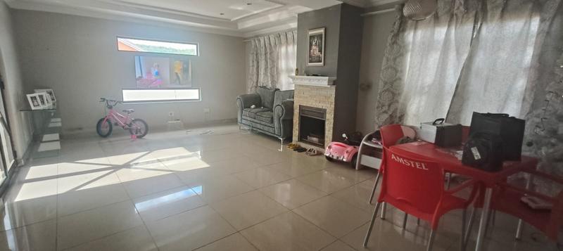 3 Bedroom Property for Sale in Elandspoort Gauteng