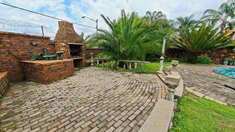 4 Bedroom Property for Sale in Erasmia Gauteng