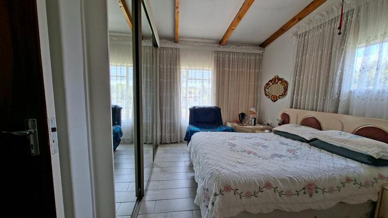 4 Bedroom Property for Sale in Erasmia Gauteng