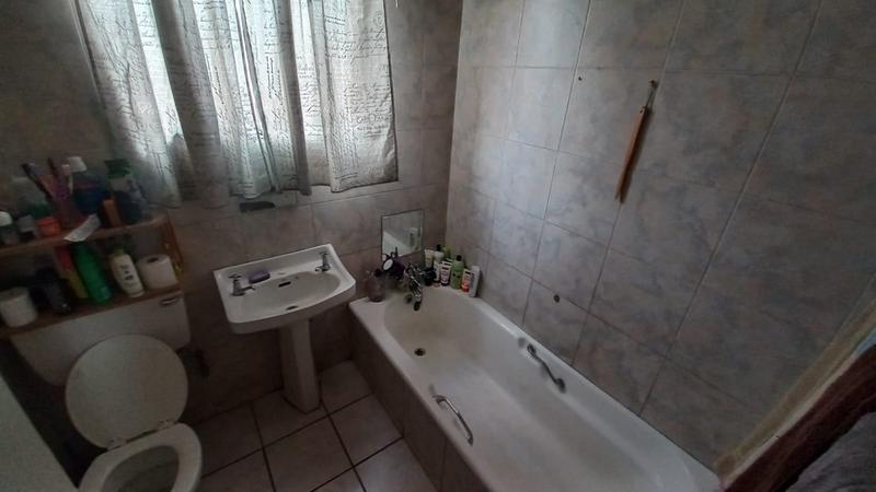 2 Bedroom Property for Sale in Hermanstad Gauteng