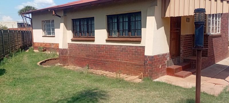 3 Bedroom Property for Sale in Les Marais Gauteng