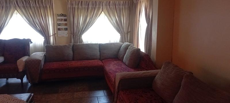 3 Bedroom Property for Sale in Les Marais Gauteng