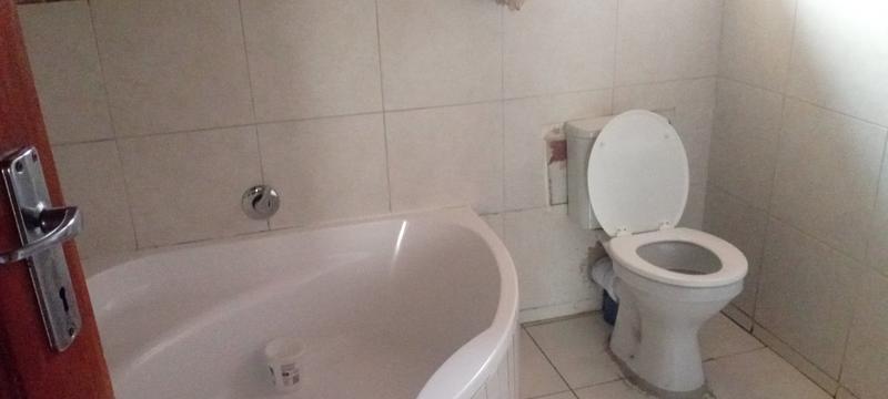 3 Bedroom Property for Sale in Les Marais Gauteng