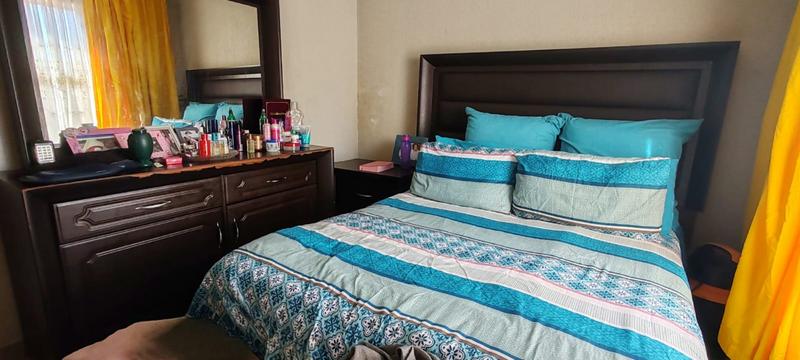 2 Bedroom Property for Sale in Lotus Gardens Gauteng