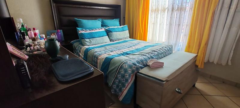 2 Bedroom Property for Sale in Lotus Gardens Gauteng