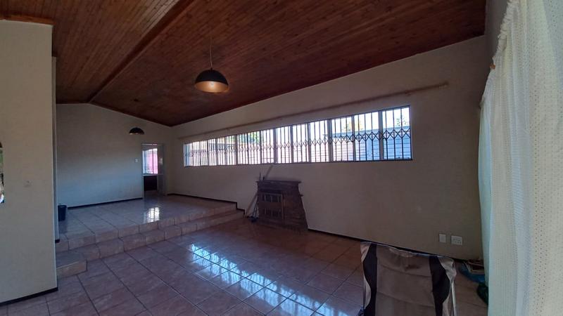 5 Bedroom Property for Sale in Mayville Gauteng