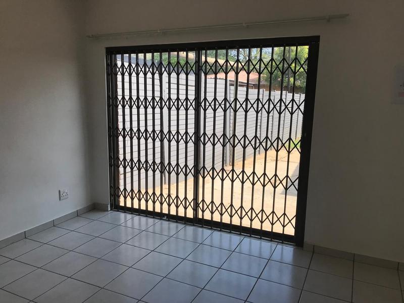 5 Bedroom Property for Sale in Mayville Gauteng