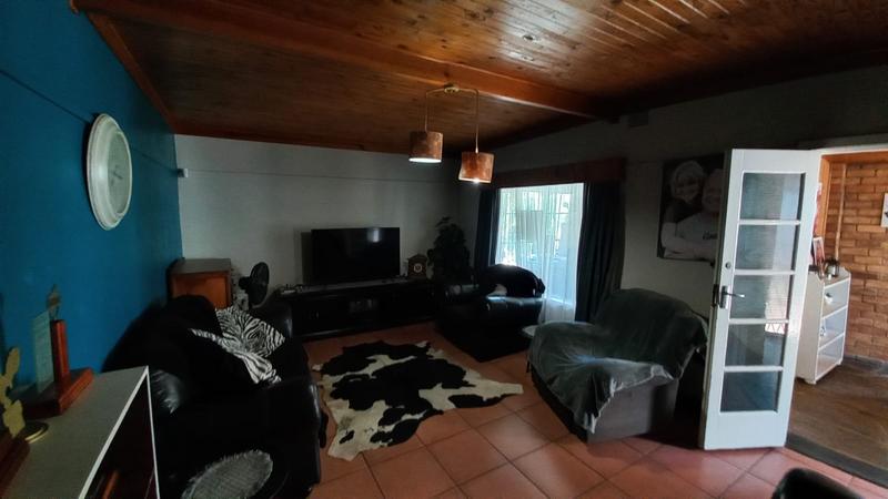 3 Bedroom Property for Sale in Mountain View Gauteng