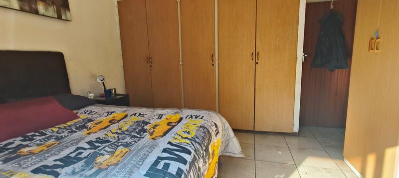 2 Bedroom Property for Sale in Mountain View Gauteng