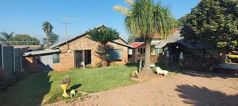 2 Bedroom Property for Sale in Mountain View Gauteng