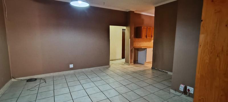 3 Bedroom Property for Sale in Mountain View Gauteng