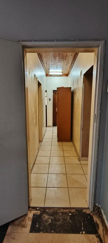 3 Bedroom Property for Sale in Mountain View Gauteng