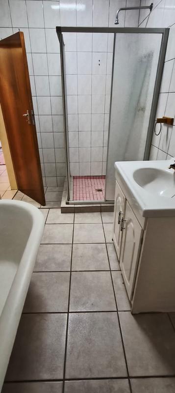 3 Bedroom Property for Sale in Mountain View Gauteng