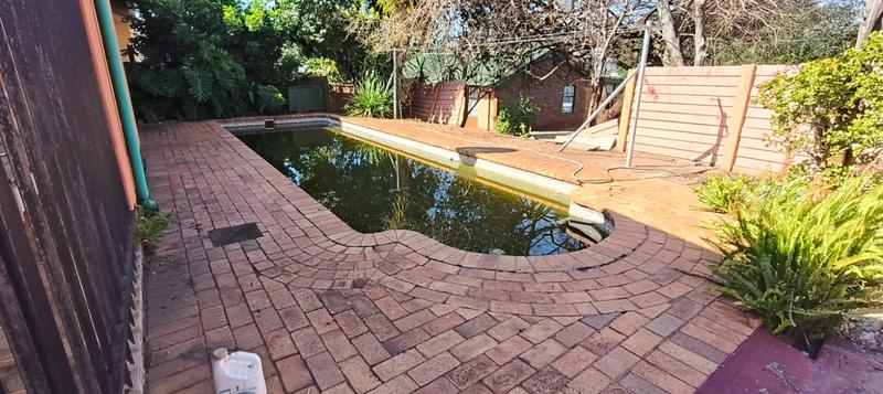 3 Bedroom Property for Sale in Mountain View Gauteng
