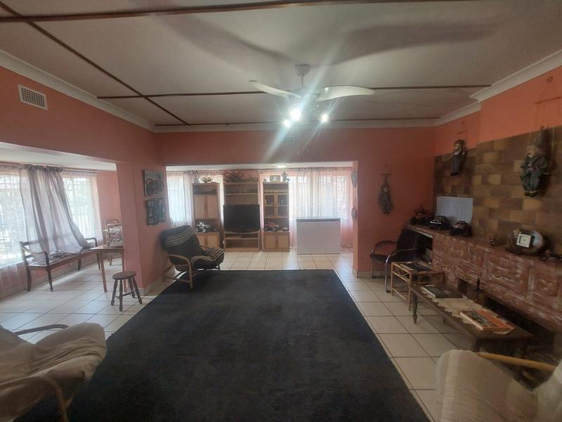 3 Bedroom Property for Sale in Mountain View Gauteng