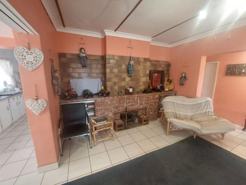 3 Bedroom Property for Sale in Mountain View Gauteng