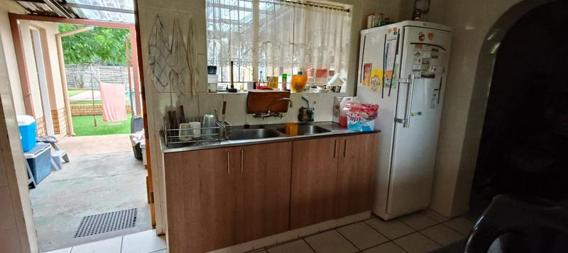 3 Bedroom Property for Sale in Mountain View Gauteng
