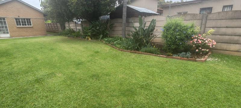 3 Bedroom Property for Sale in Mountain View Gauteng