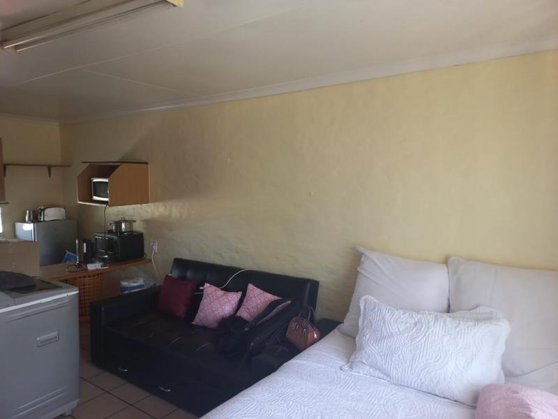 1 Bedroom Property for Sale in Philip Nel Park Gauteng