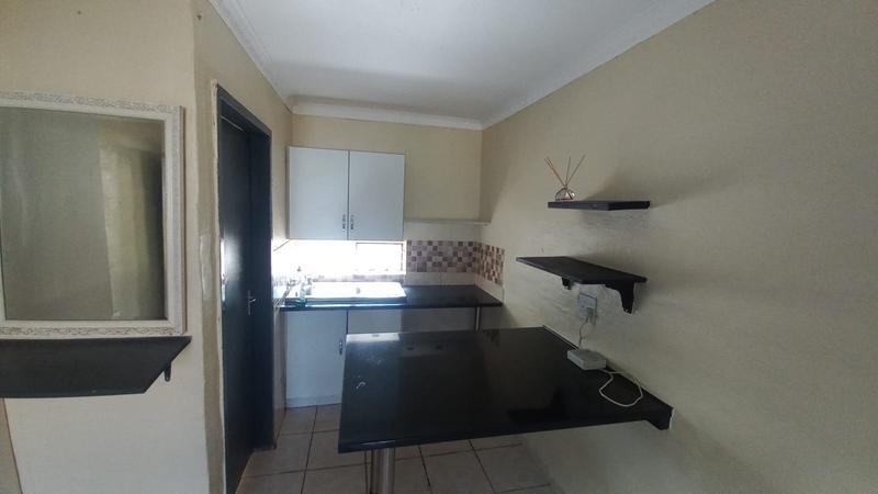 1 Bedroom Property for Sale in Philip Nel Park Gauteng