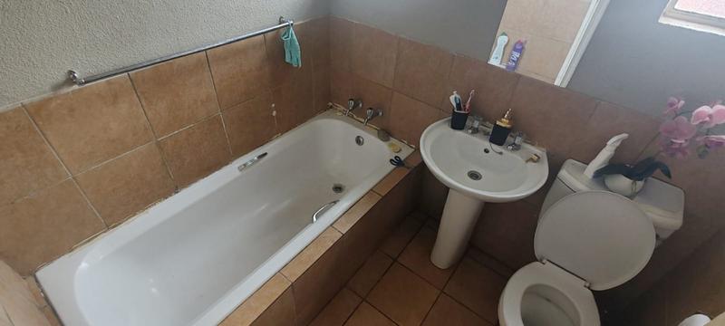 2 Bedroom Property for Sale in Philip Nel Park Gauteng
