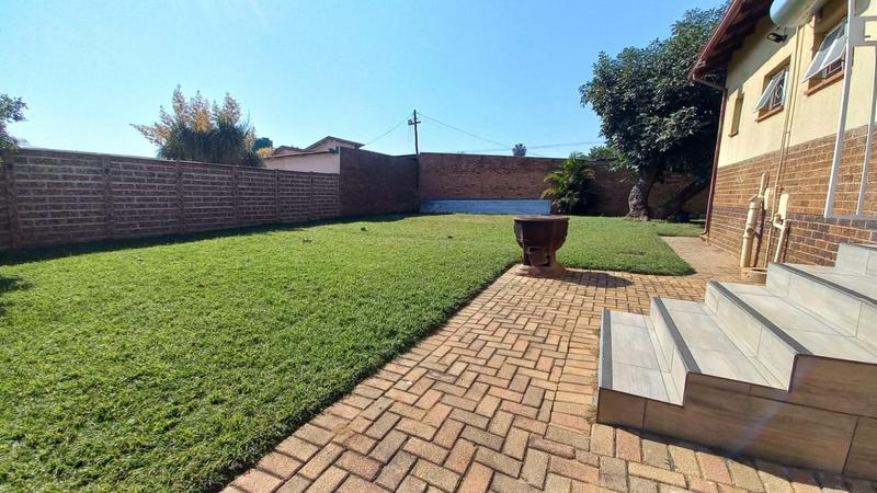 3 Bedroom Property for Sale in Pretoria Gardens Gauteng