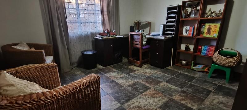 6 Bedroom Property for Sale in Pretoria Gardens Gauteng