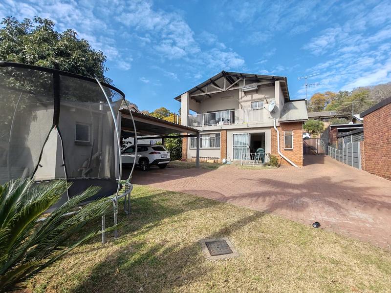 5 Bedroom Property for Sale in Pretoria Gardens Gauteng