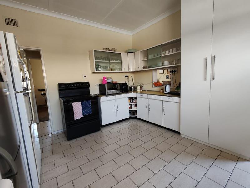 5 Bedroom Property for Sale in Pretoria Gardens Gauteng
